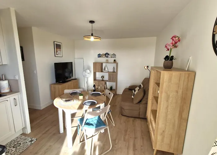 Appartement Royan - Entièrement Rénové Confort – Idéal ! *