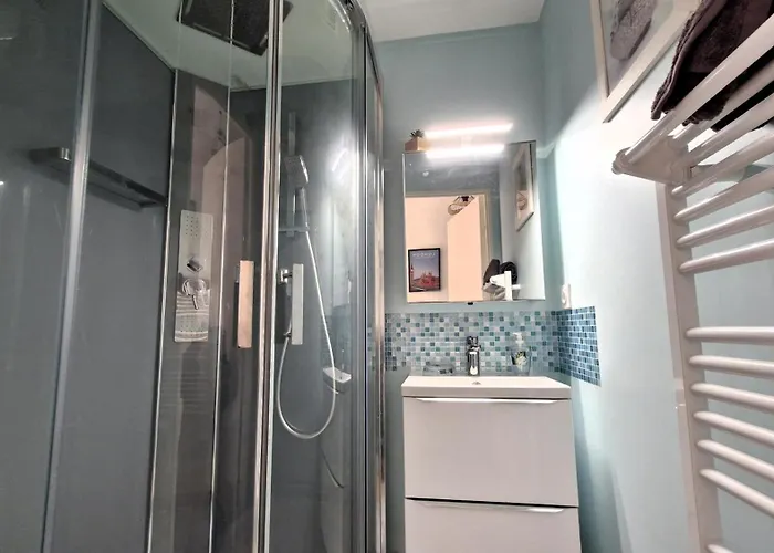 Royan - Entièrement Rénové Confort – Idéal ! * Royan